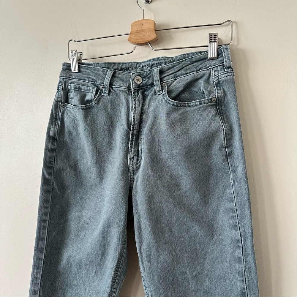 American Eagle -High Rise “Mom Jean” (Size:6) - Picture 7 of 12